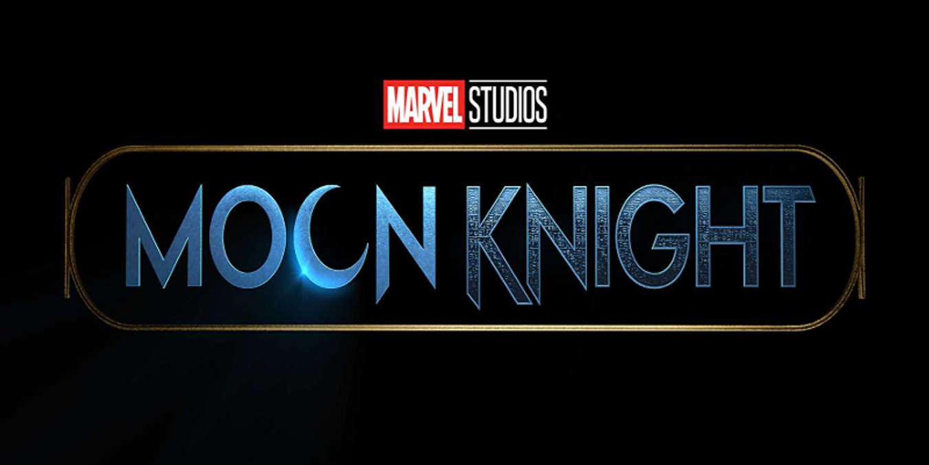 Moon Knight: Ein genauer Blick auf Oscar Isaac im Kostüm Titel