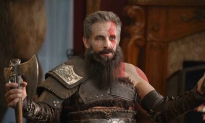 Ben Stiller als Kratos verkleidet in God of War Ragnarök-Werbung Titel